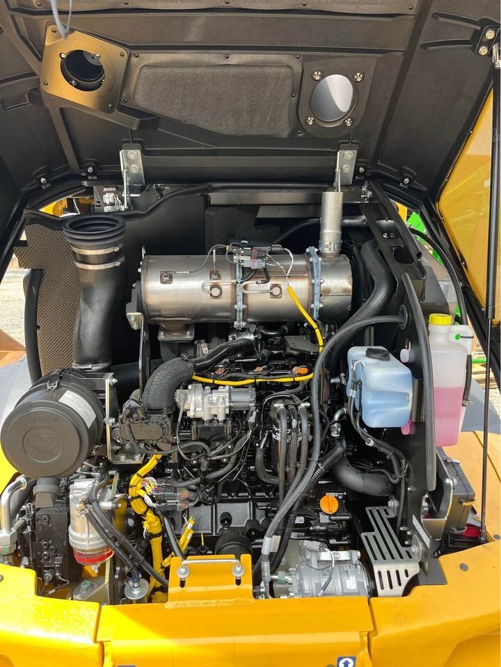 2025 John Deere 324 P Image 6
