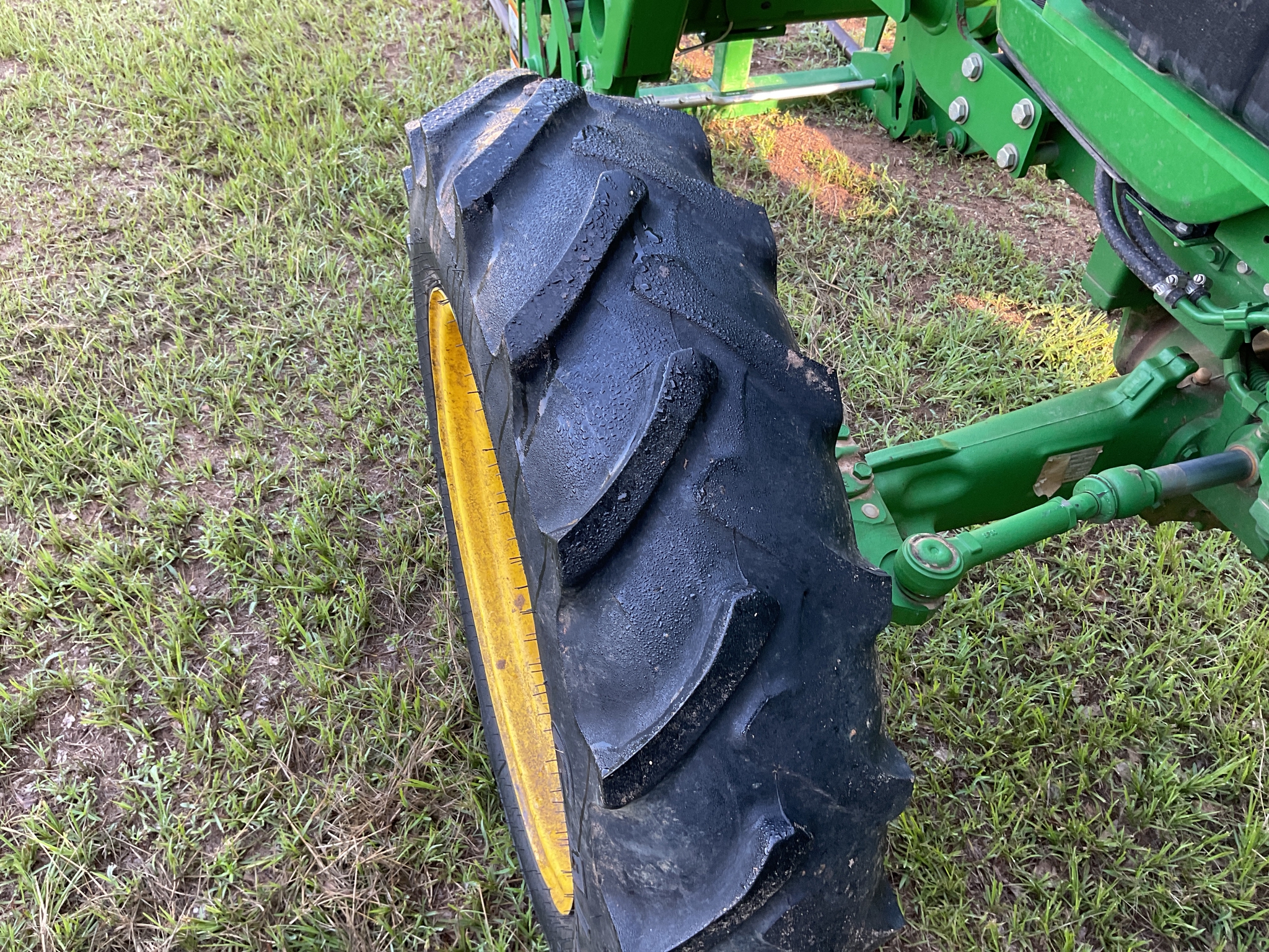 2022 John Deere 5075E Image 16