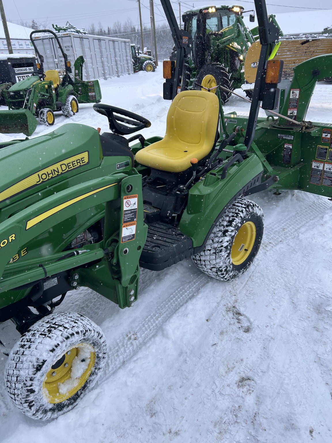 2019 John Deere 1023E Image 3