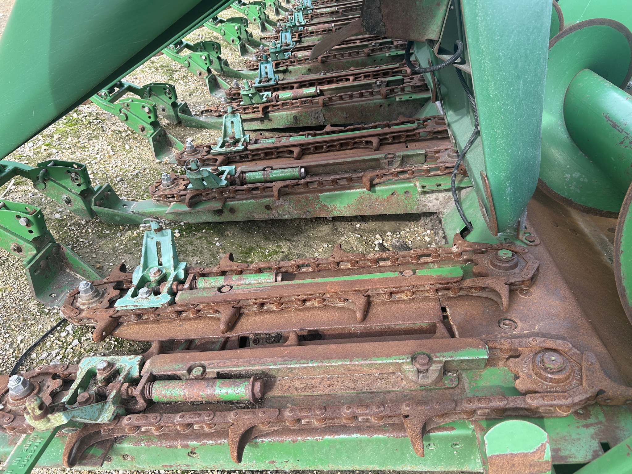  1997 John Deere 893 at Heritage Tractor in Dixon, IL