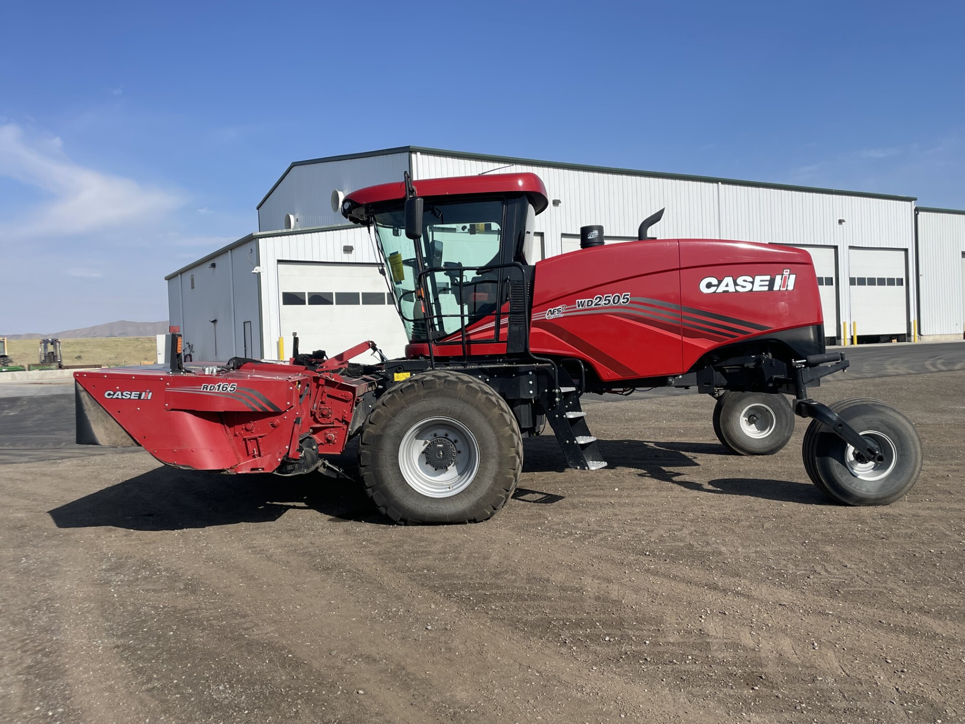 2024 Case IH WD2505 Image 2