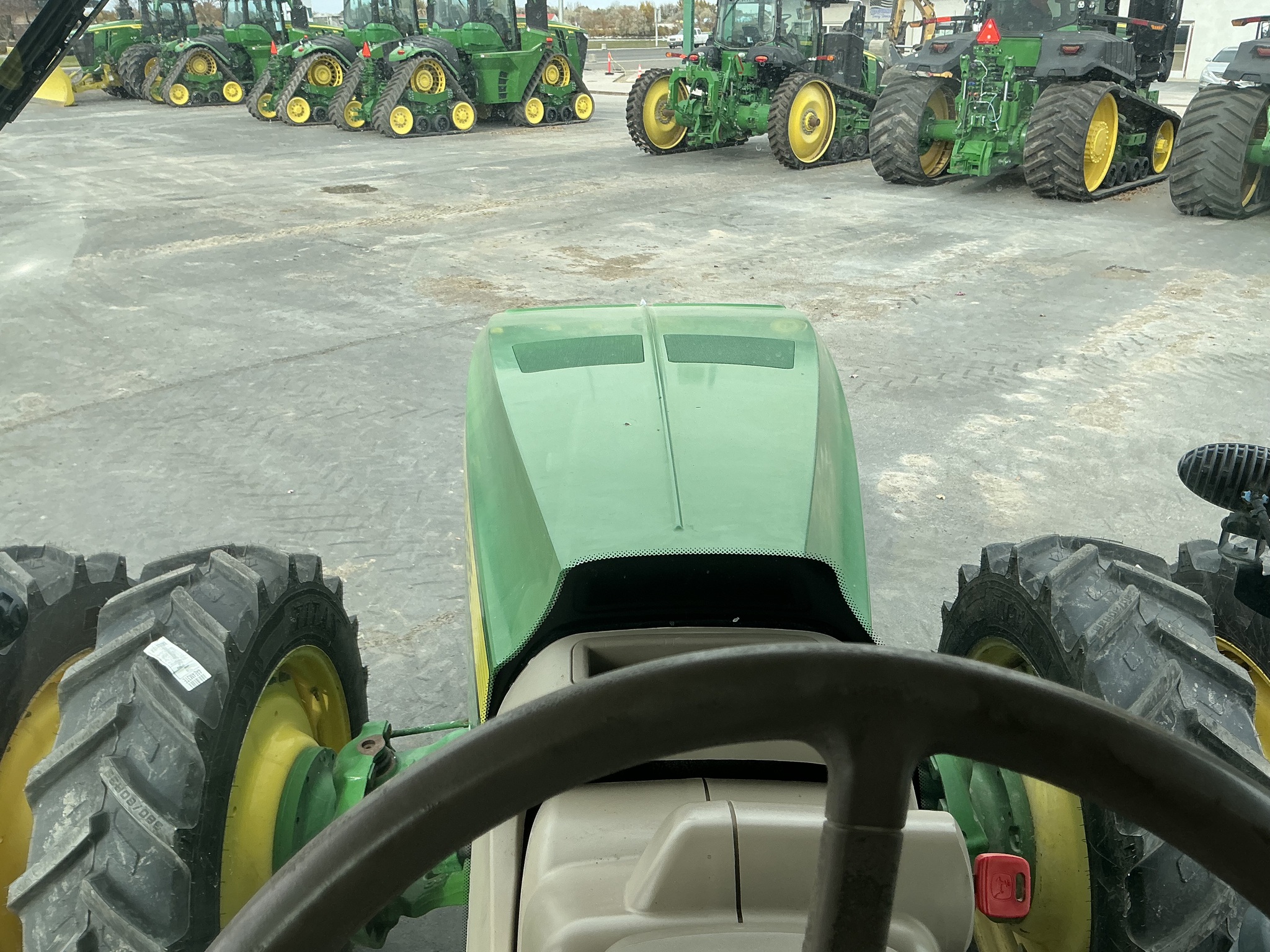 2018 John Deere 8295R Image 19