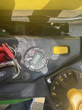 2023 John Deere Z930M Photo 4