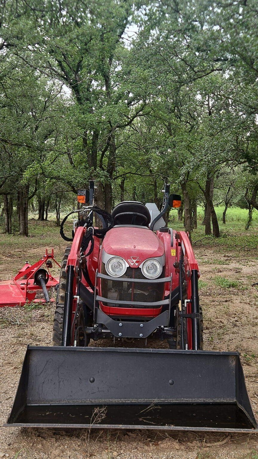 2018 Massey Ferguson 1739E Image 3