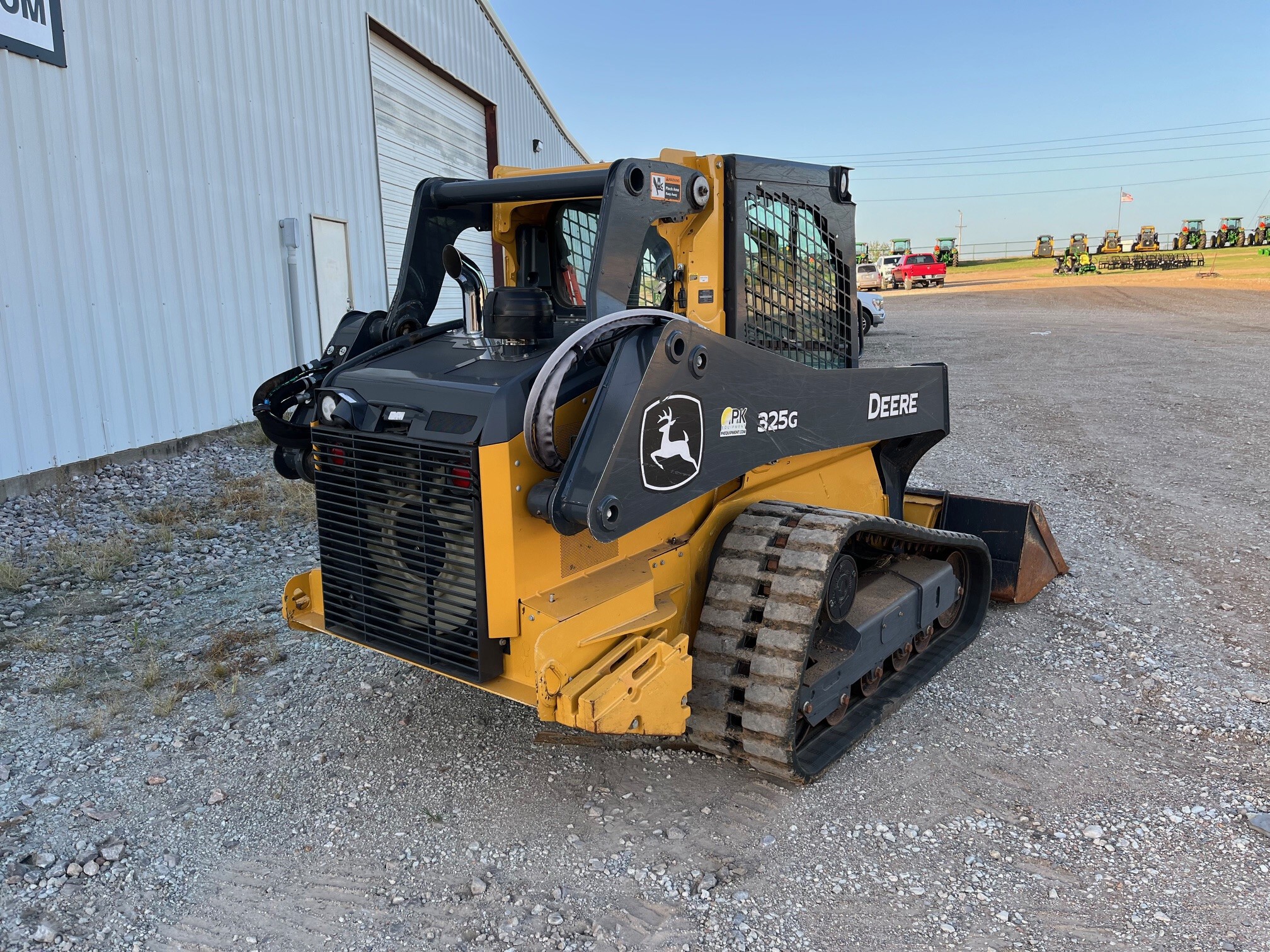2022 John Deere 325G Image 3