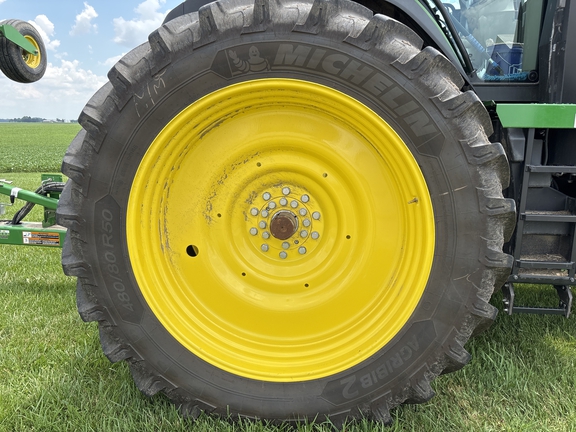 Used 2025 John Deere 8R 370 Row Crop Tractors at Koenig Equipment in Urbana, OH - Photo7