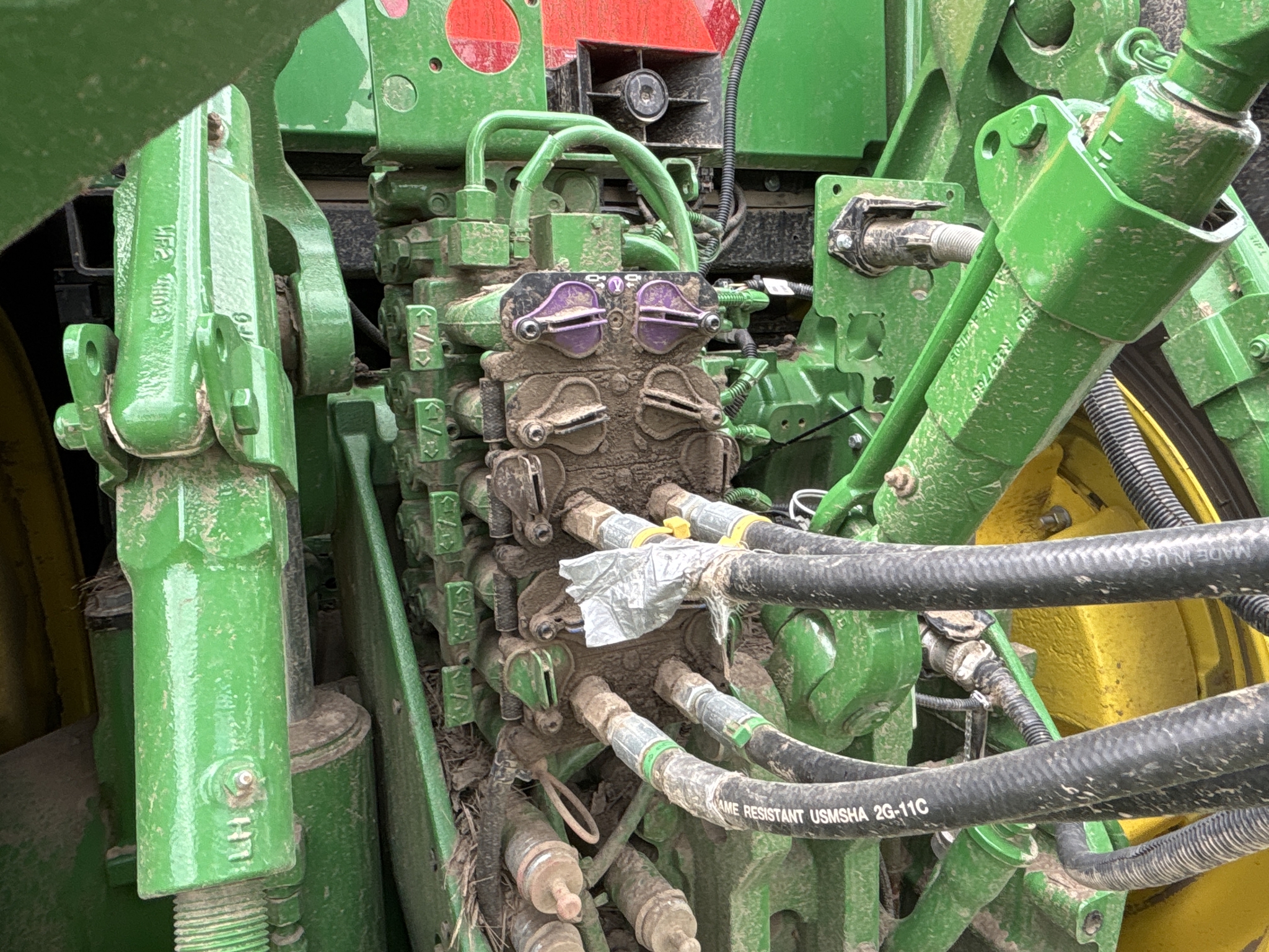 Used 2025 John Deere 8R 370 Row Crop Tractors at Koenig Equipment in Urbana, OH - PhotoXL9