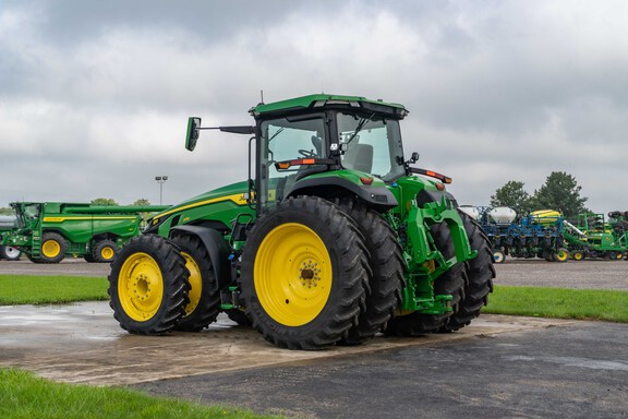 Used 2025 John Deere 8R 370 Row Crop Tractors at Koenig Equipment in Anna, OH - Photo2