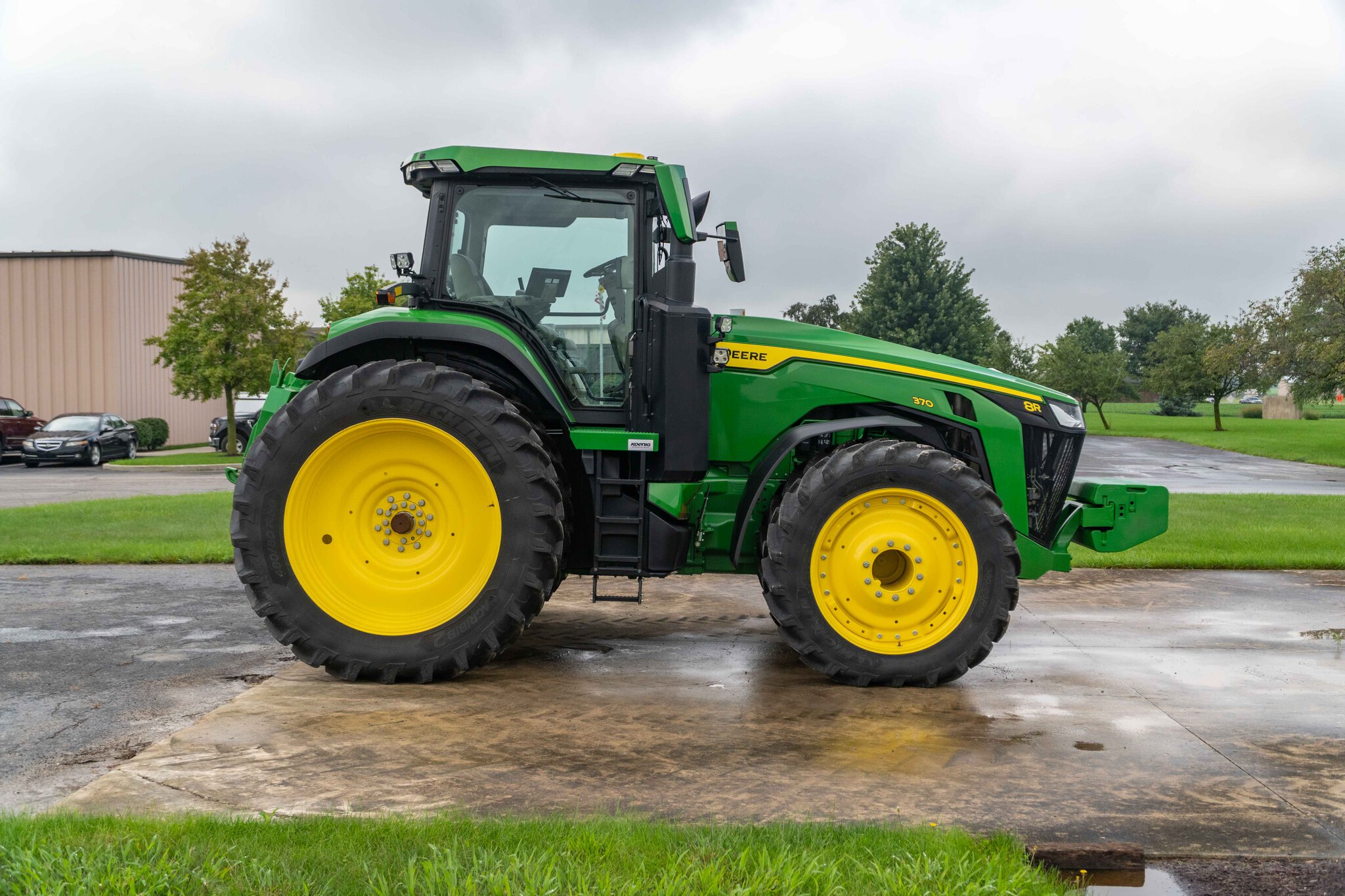 Used 2025 John Deere 8R 370 Row Crop Tractors at Koenig Equipment in Anna, OH - PhotoXL5