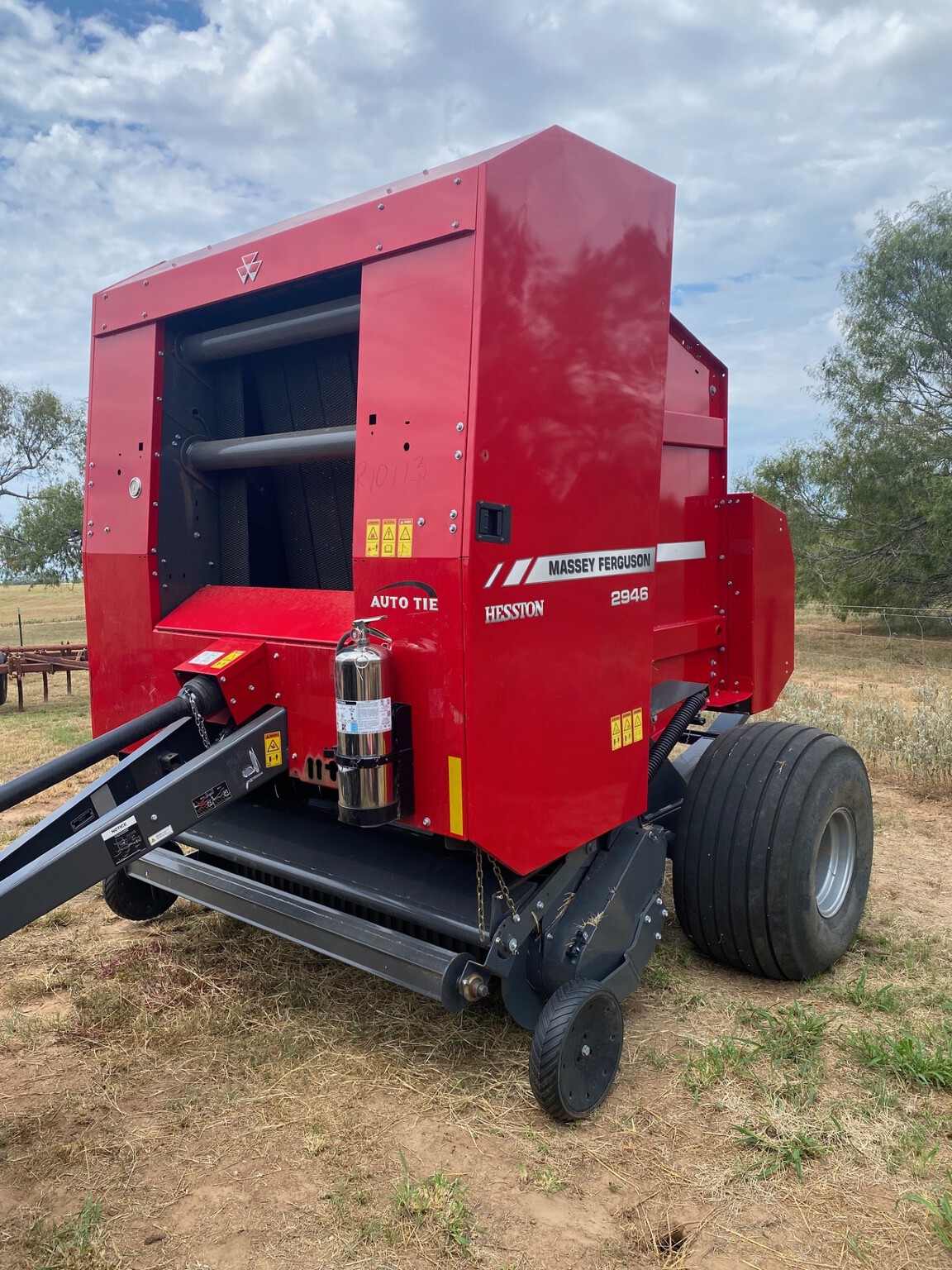 2022 Massey Ferguson 2946 Image 8