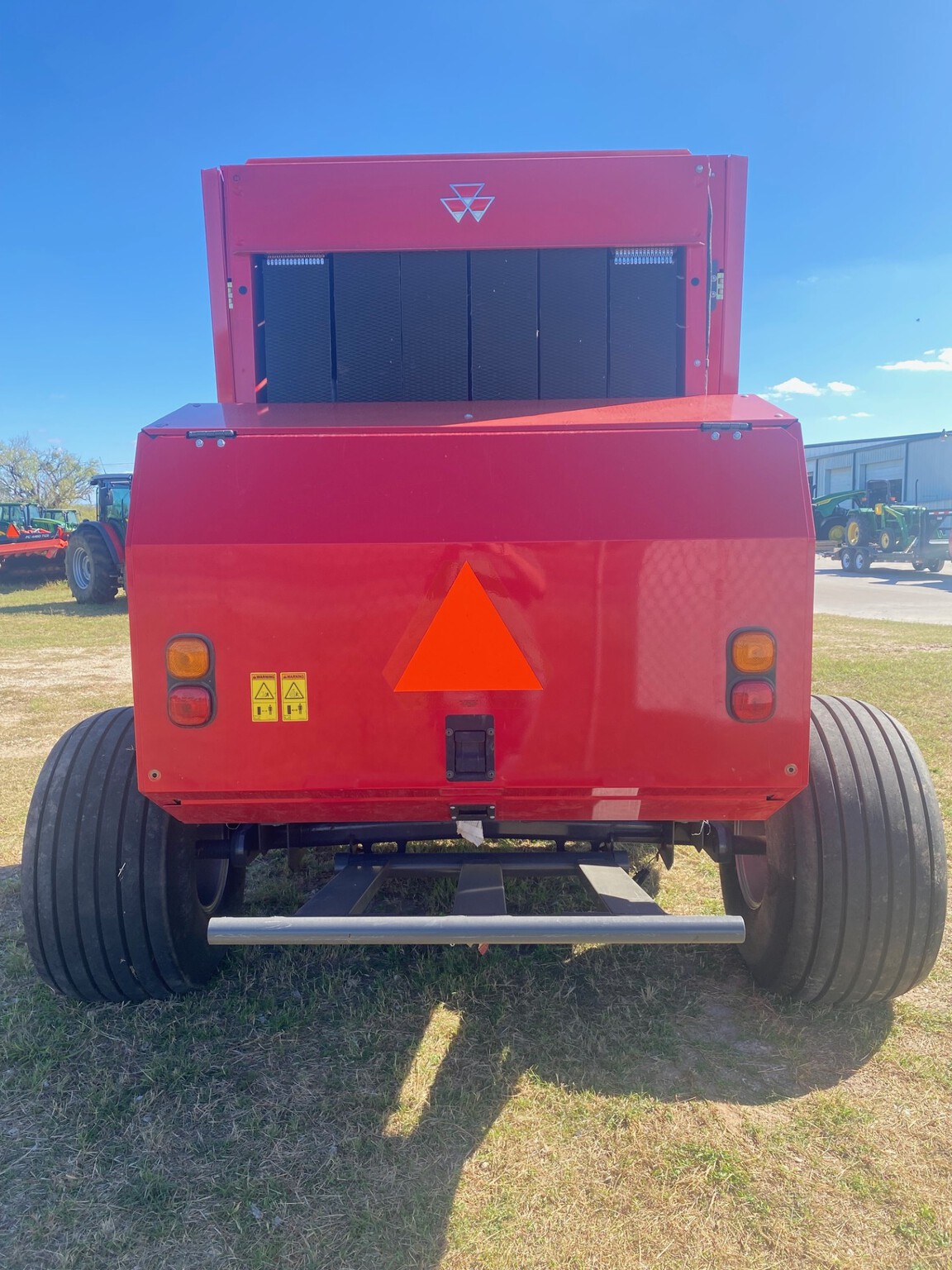 2022 Massey Ferguson 2946 Image 7