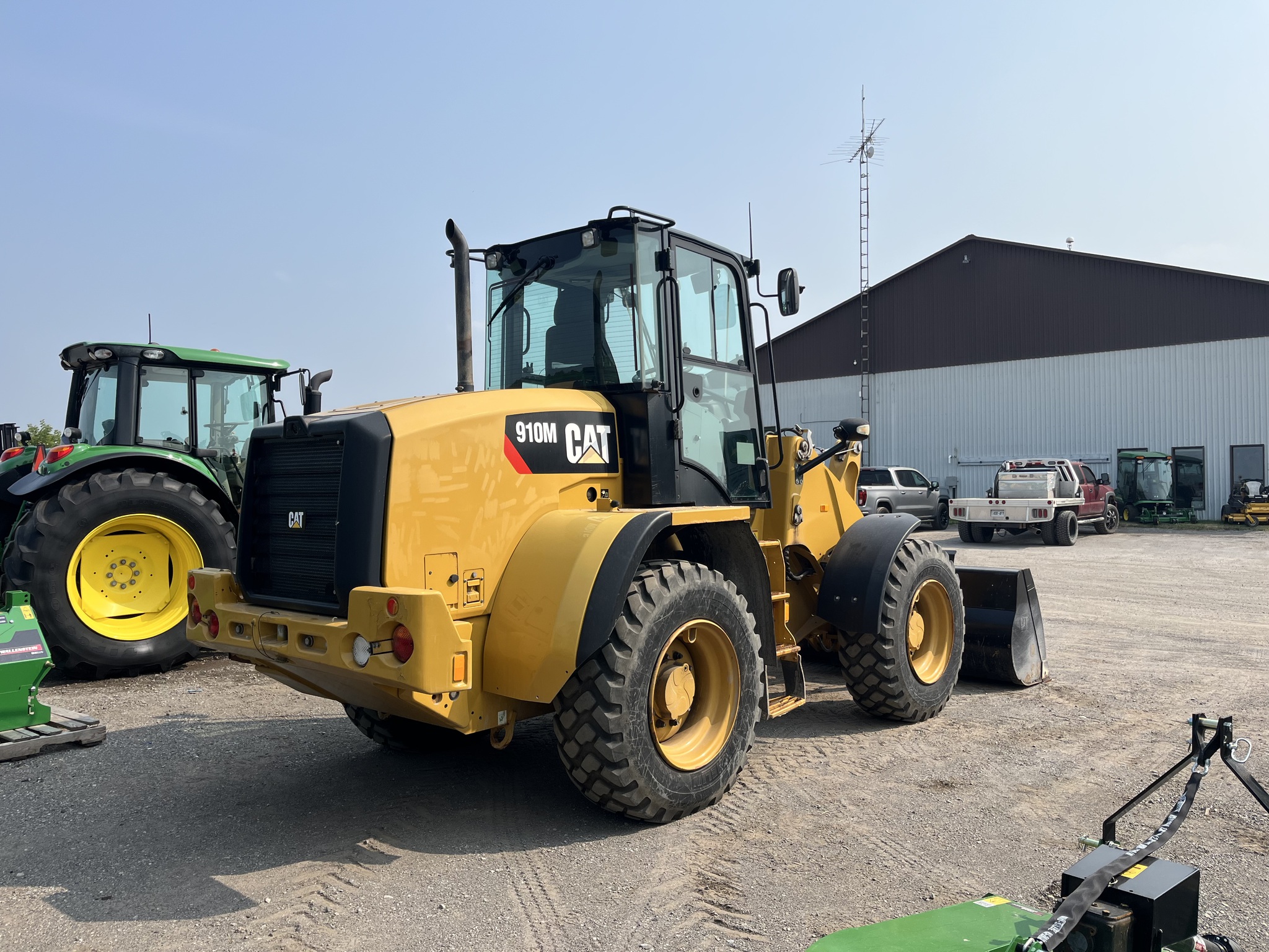 2019 Caterpillar 910M Image 1