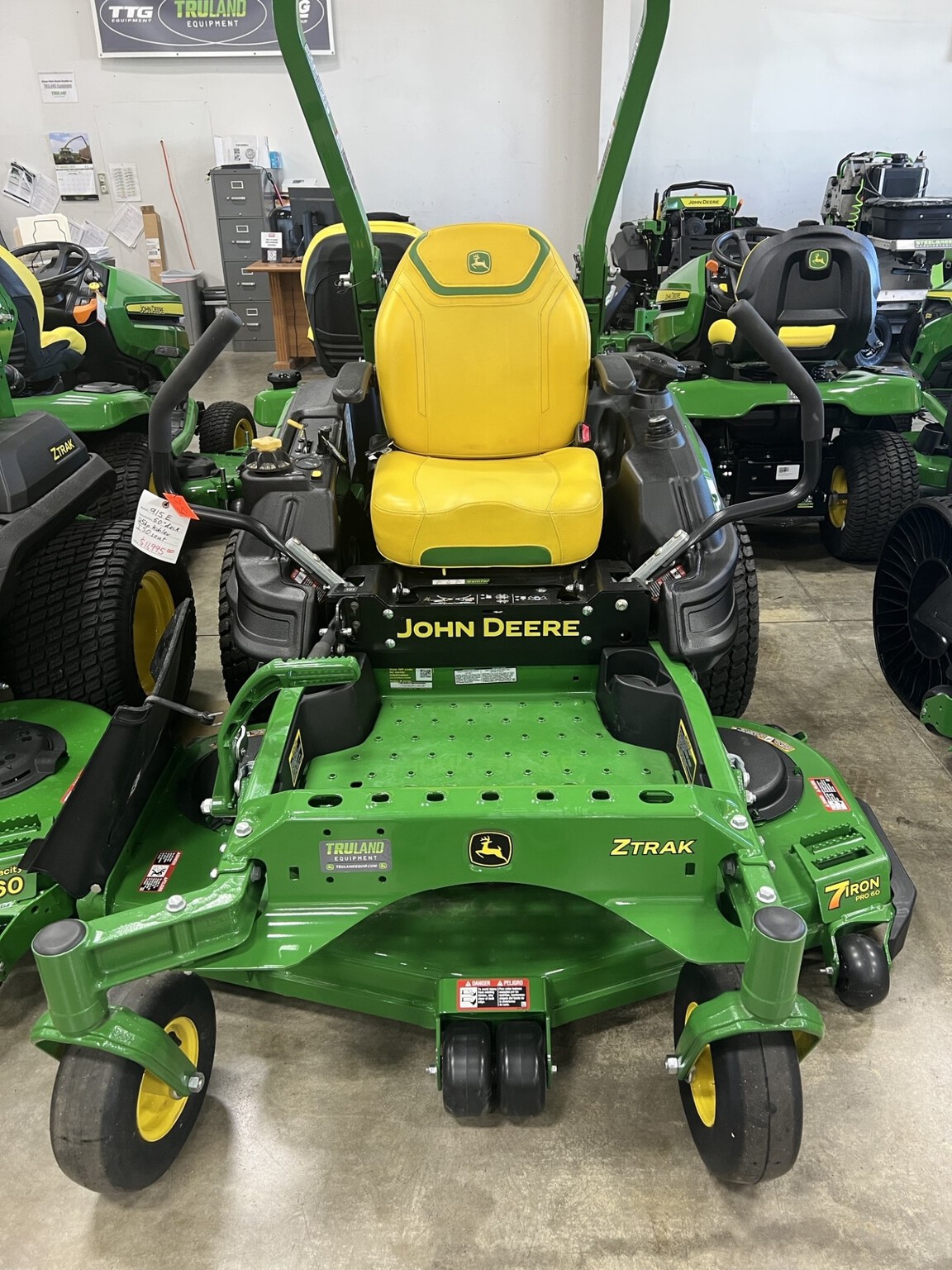 2023 John Deere Z915E Image 1
