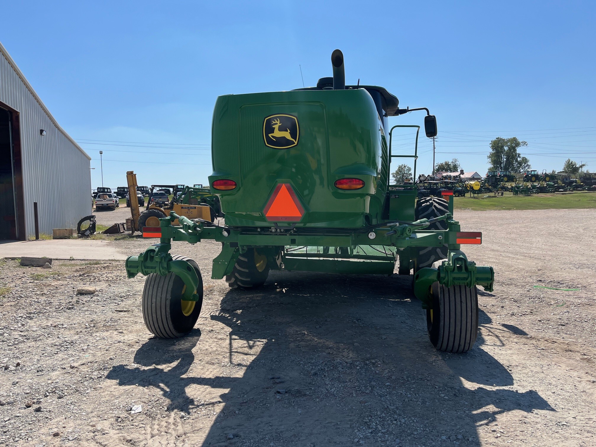2017 John Deere W235 Image 4