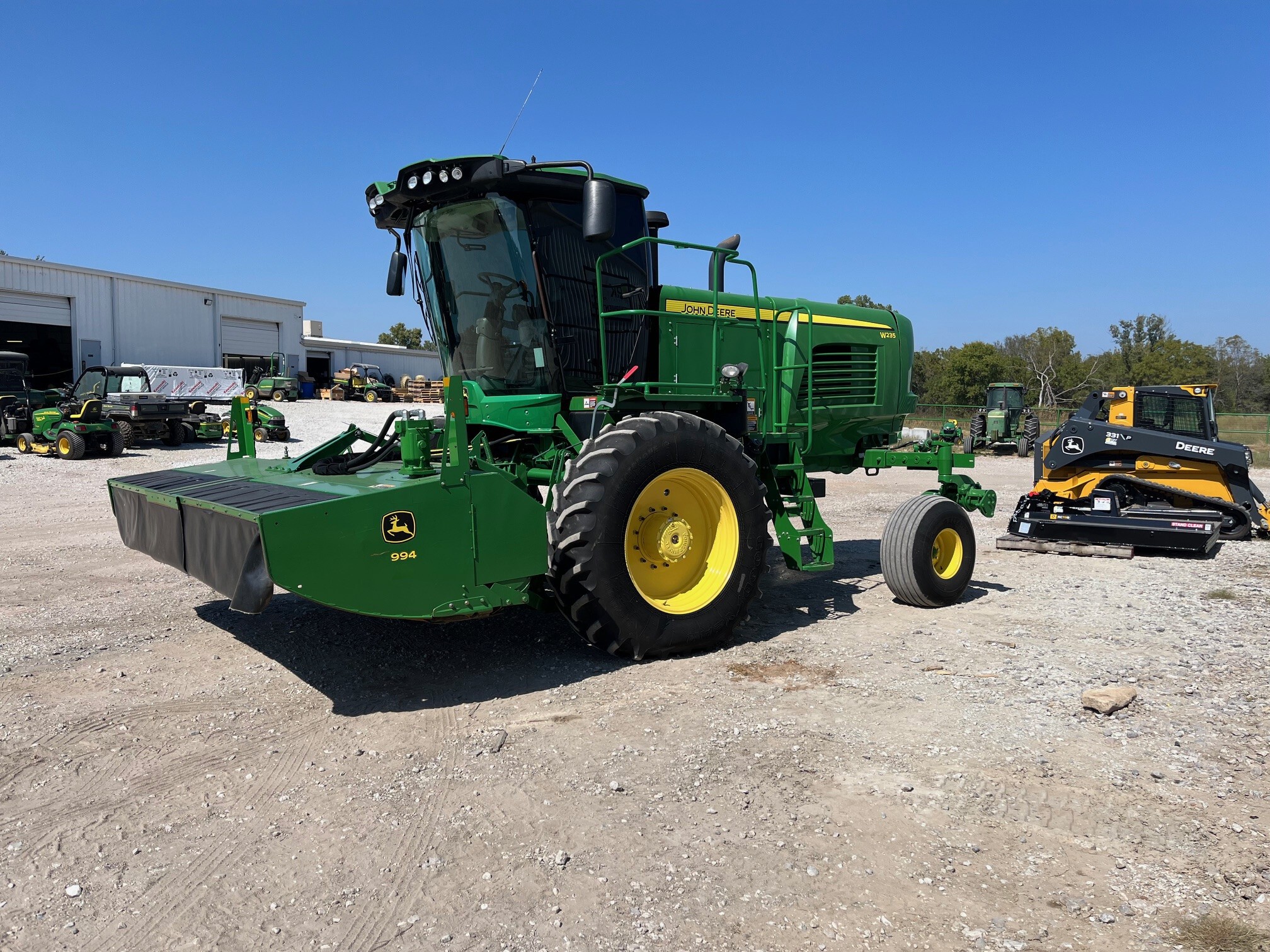 2017 John Deere W235 Image 7