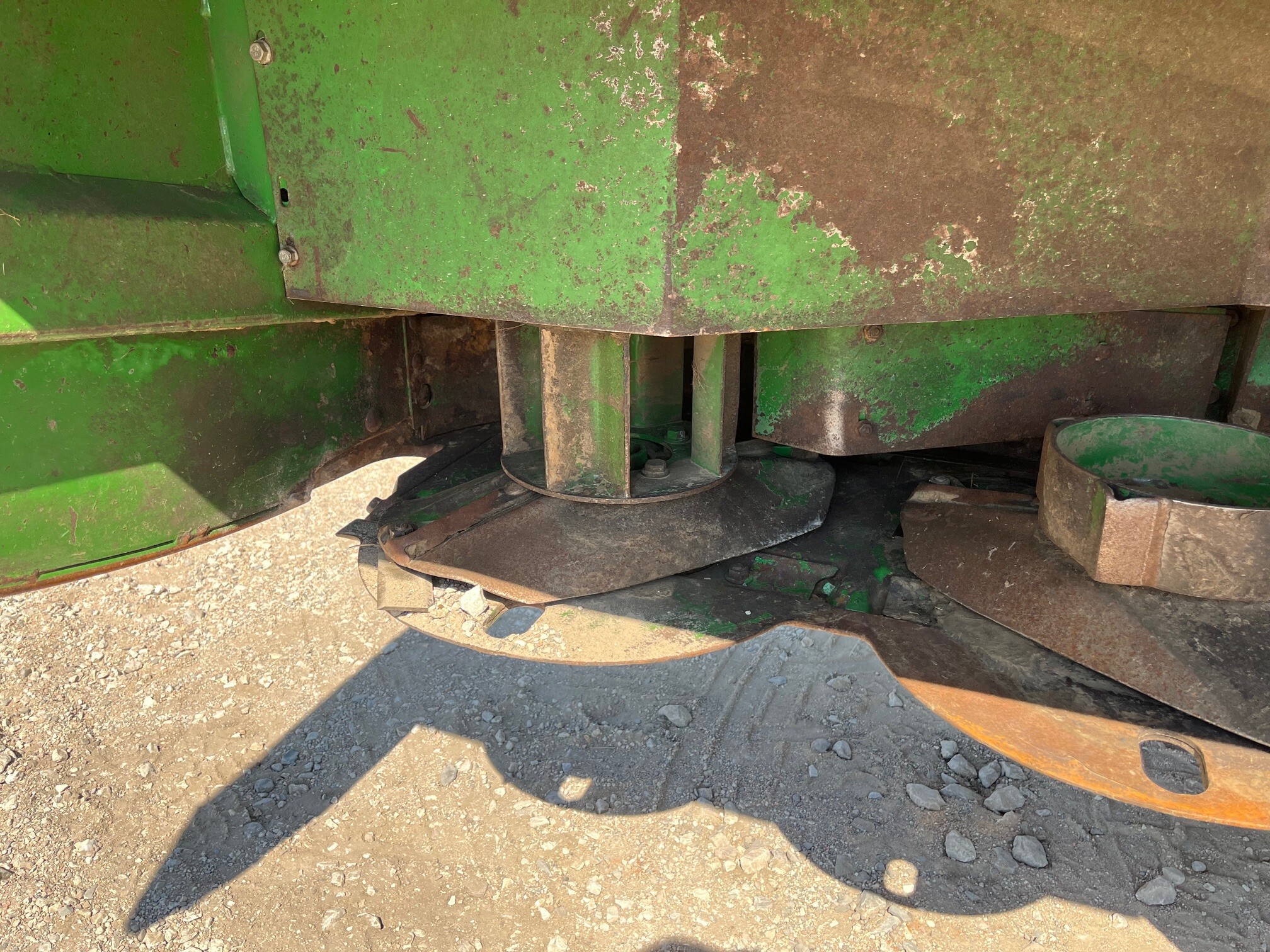 2017 John Deere W235 Image 23