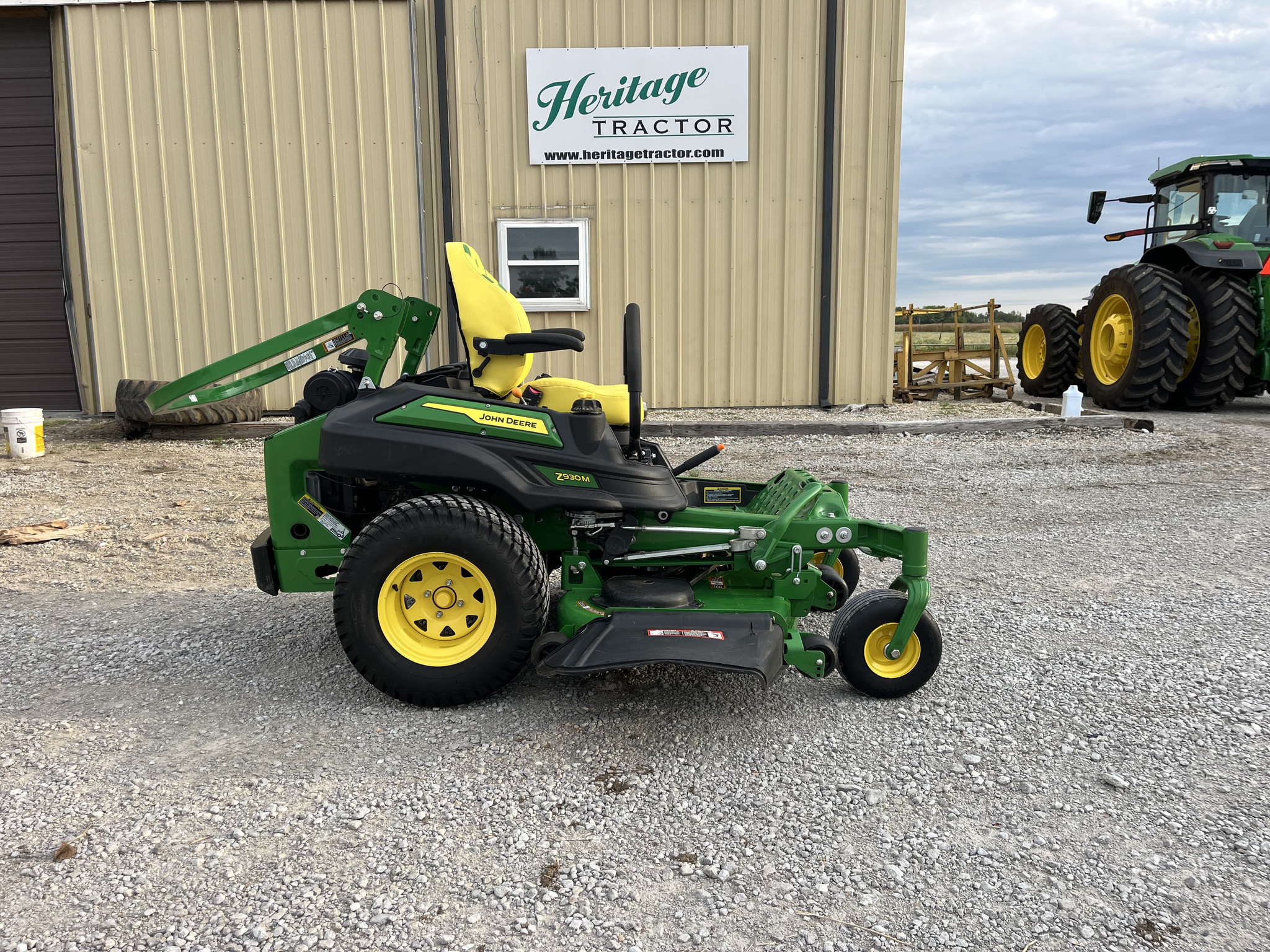  2025 John Deere Z930M at Heritage Tractor in Nevada, MO