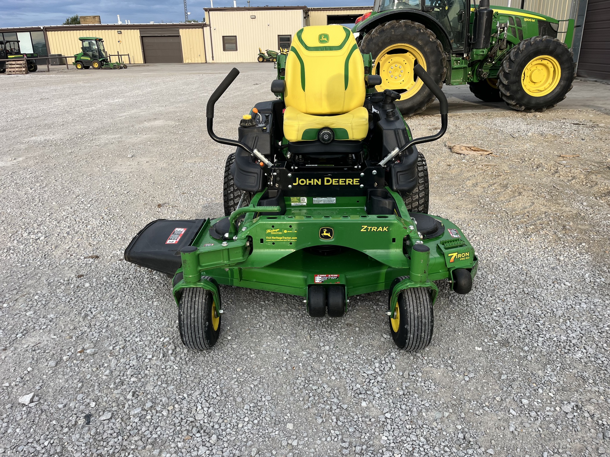  2025 John Deere Z930M at Heritage Tractor in Nevada, MO