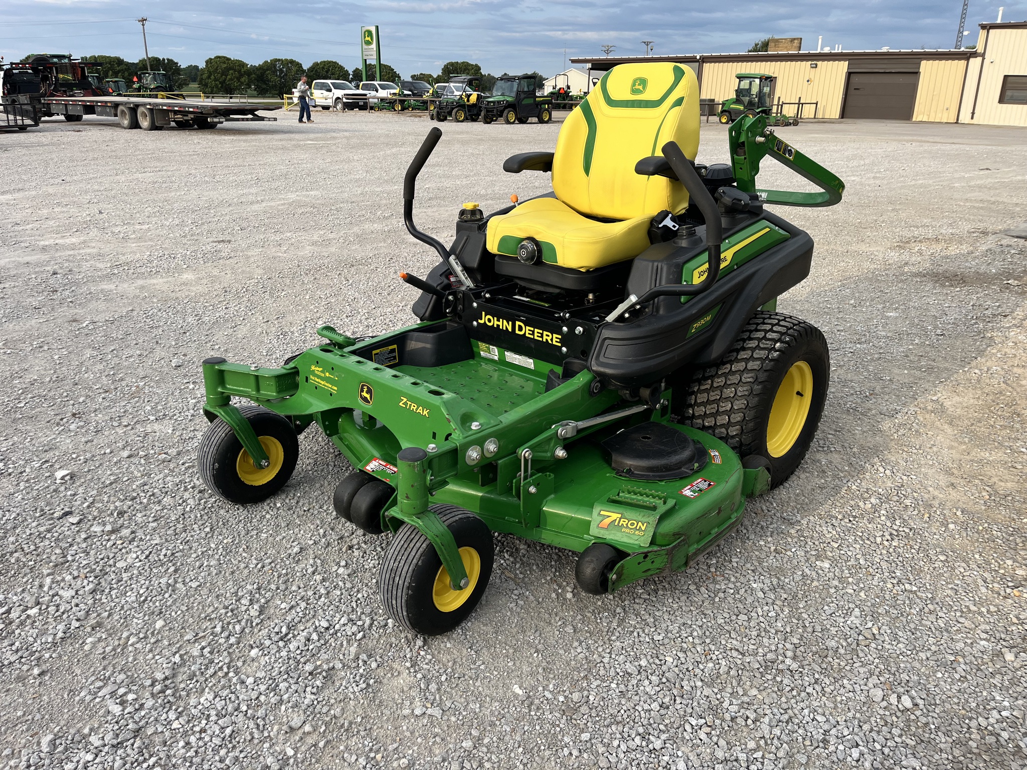  2025 John Deere Z930M at Heritage Tractor in Nevada, MO