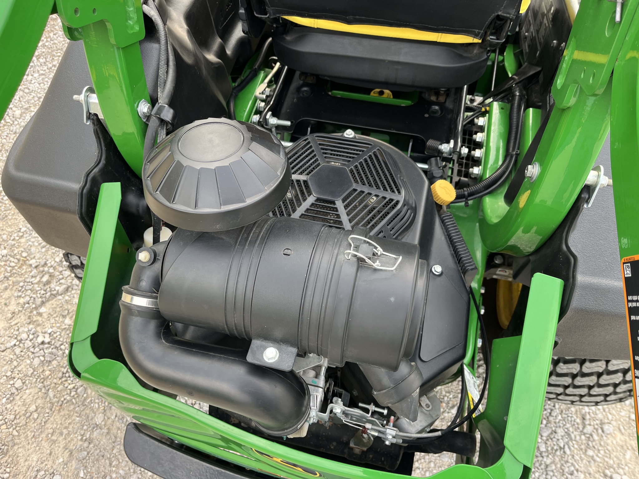  2025 John Deere Z930M at Heritage Tractor in Nevada, MO
