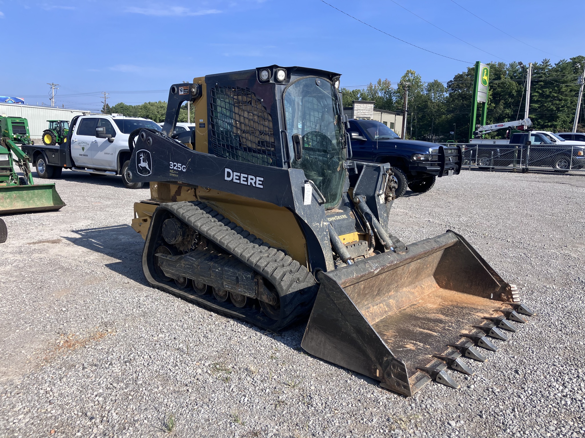 2020 John Deere 325G