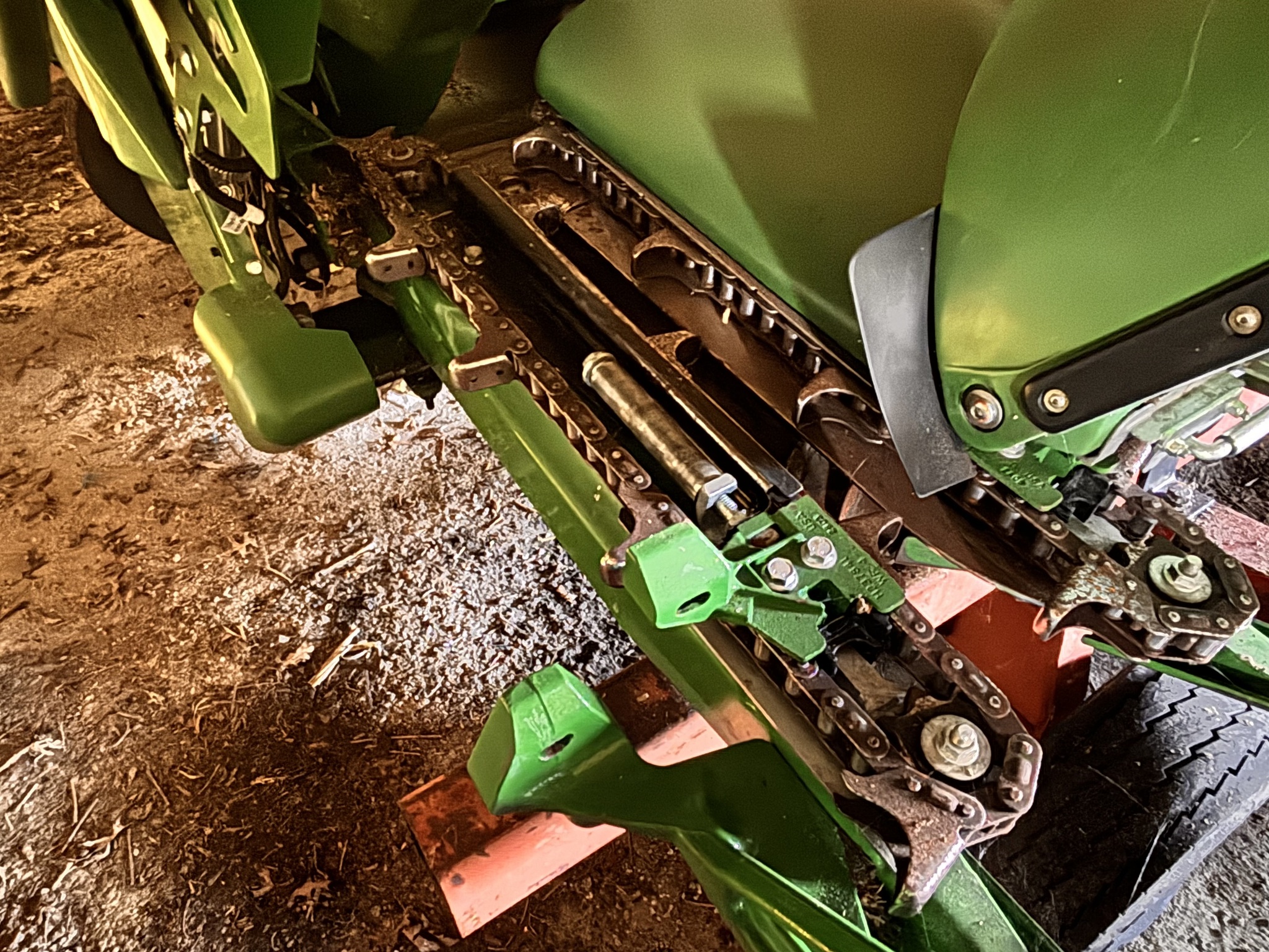 2022 John Deere C8R Image 6