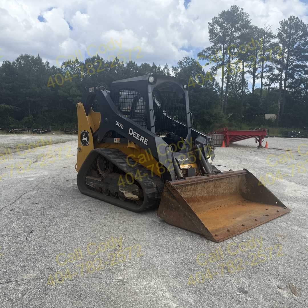 2020 John Deere 317G Image 2