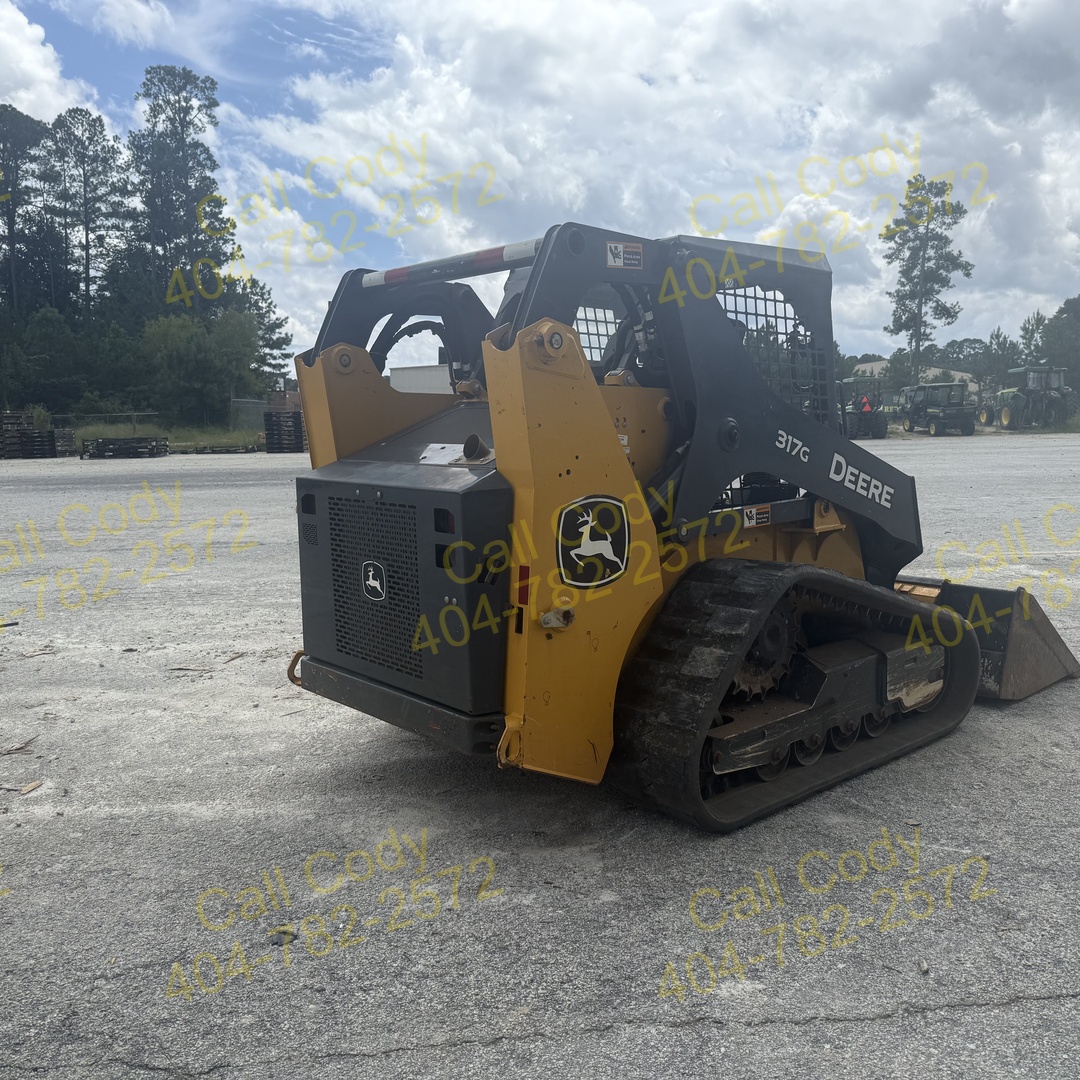 2020 John Deere 317G Image 5
