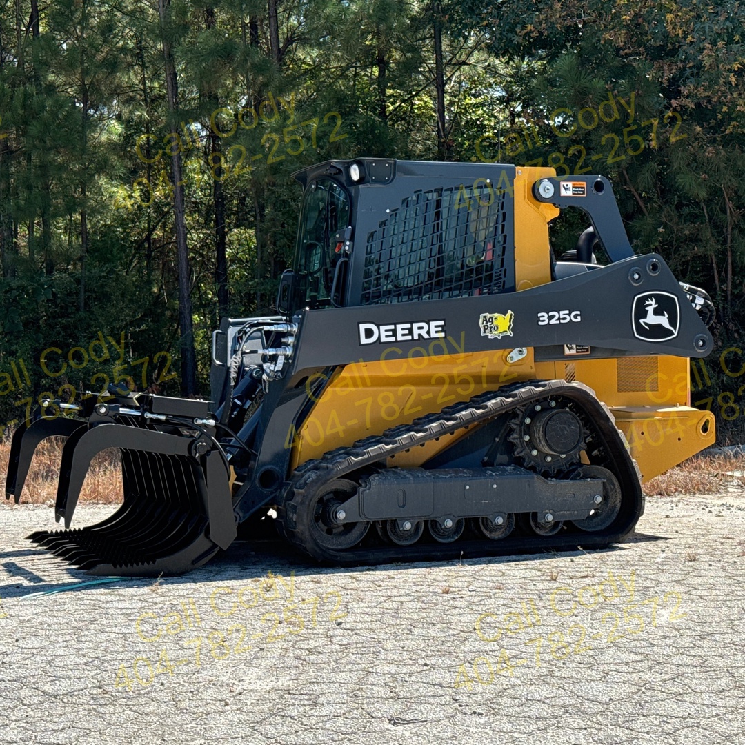 2025 John Deere 325G Image 2