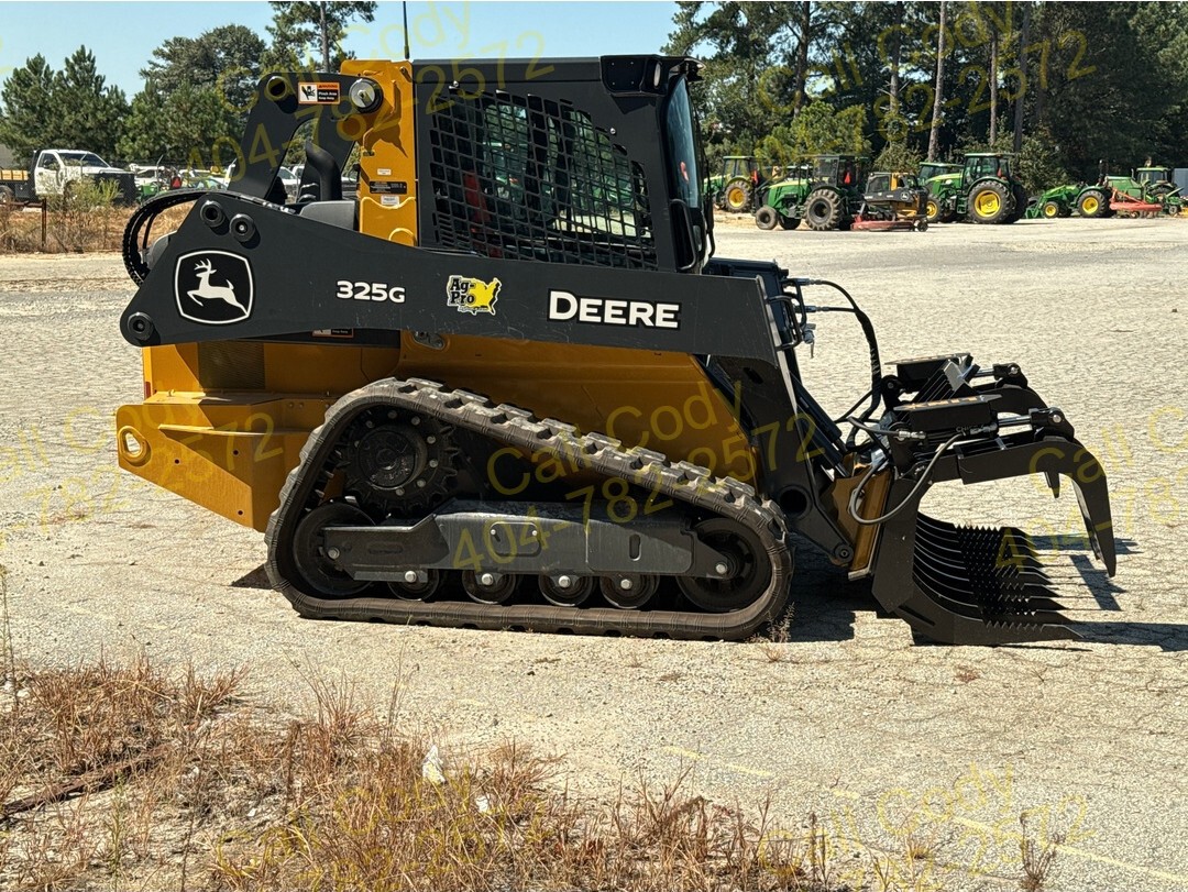 2025 John Deere 325G Image 5