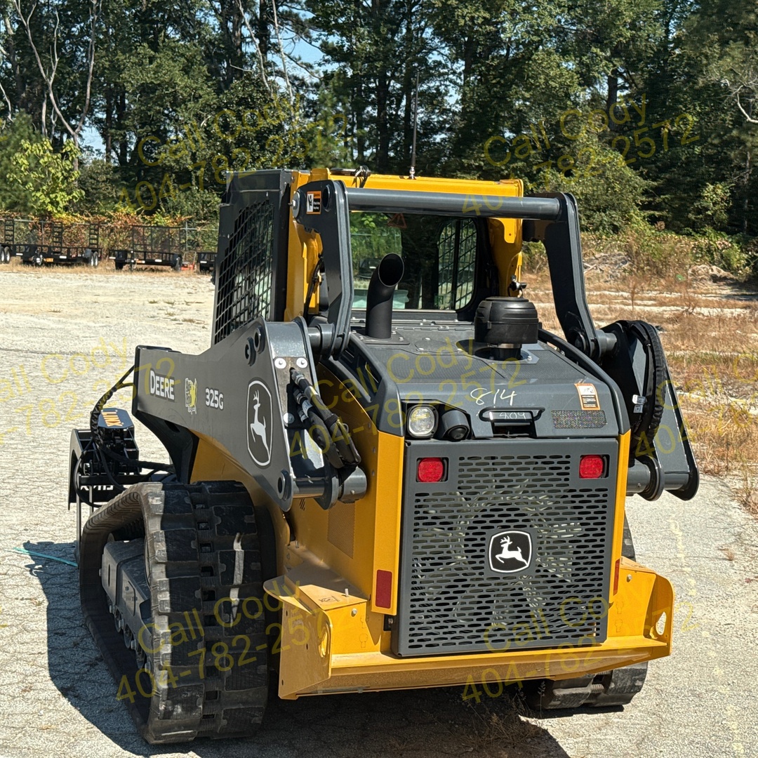 2025 John Deere 325G Image 7