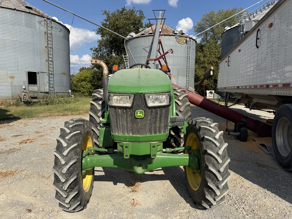 Photo of 2021 John Deere 5055E