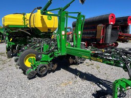 Planter For Sale 2023 John Deere 1775NT 
