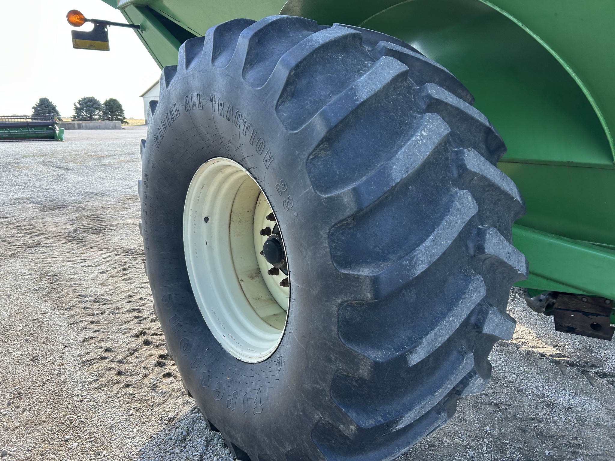  2010 J&M 1000-20 at Heritage Tractor in Streator, IL