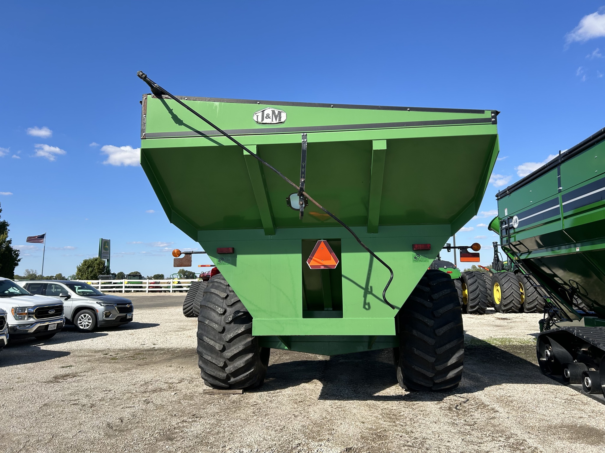  2010 J&M 1000-20 at Heritage Tractor in Streator, IL