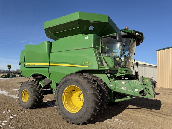  John Deere S790