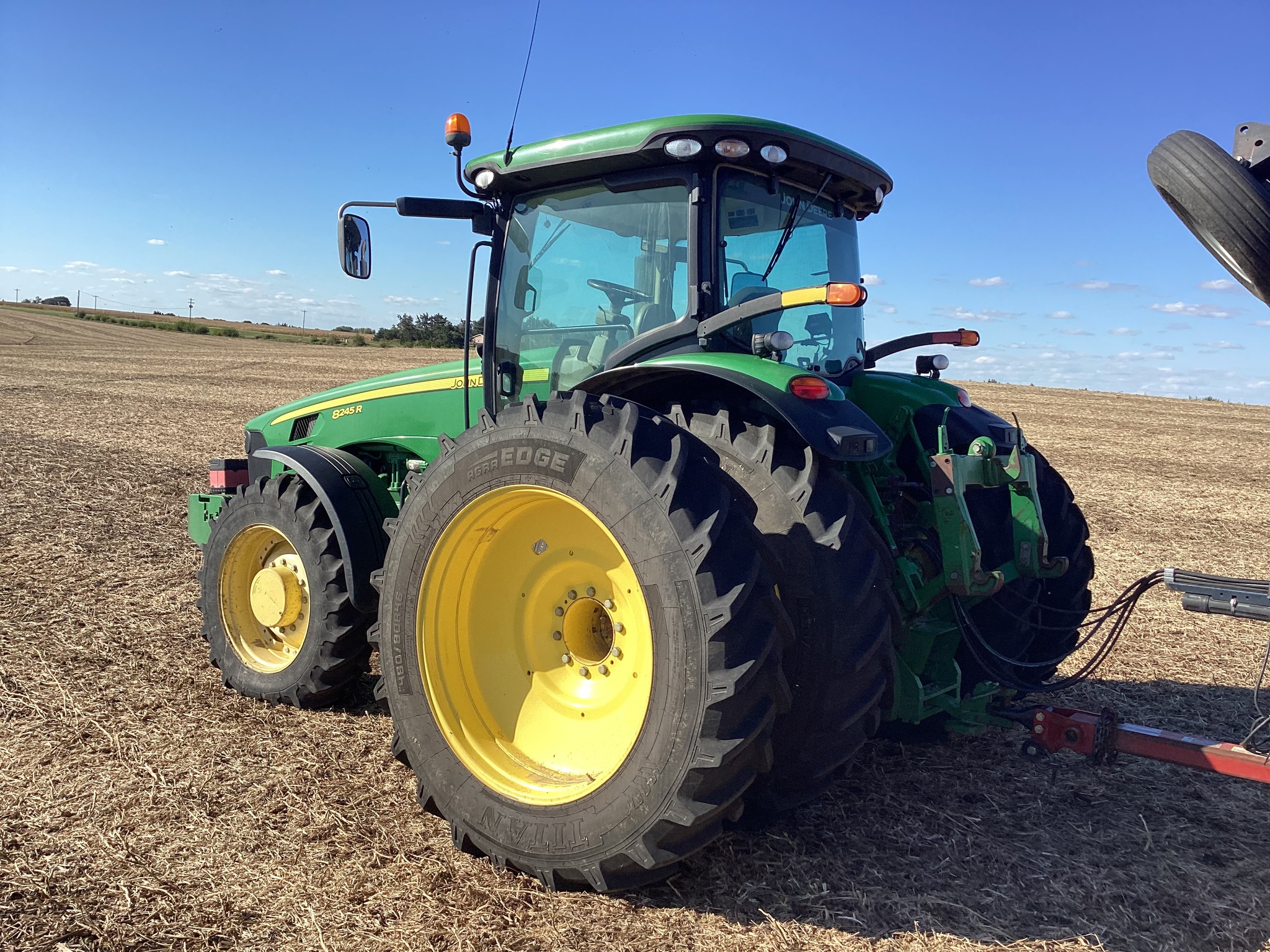 2010 John Deere 8245R Image 4