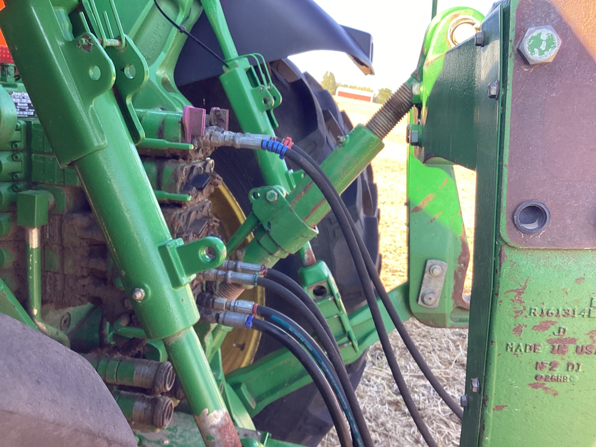 2010 John Deere 8245R Image 19