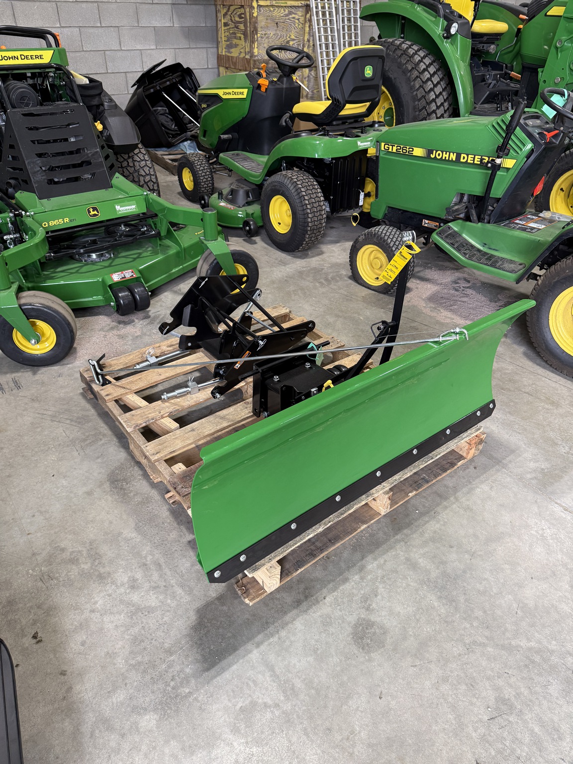 2025 John Deere 48 IN FRONT BLADE Image 1