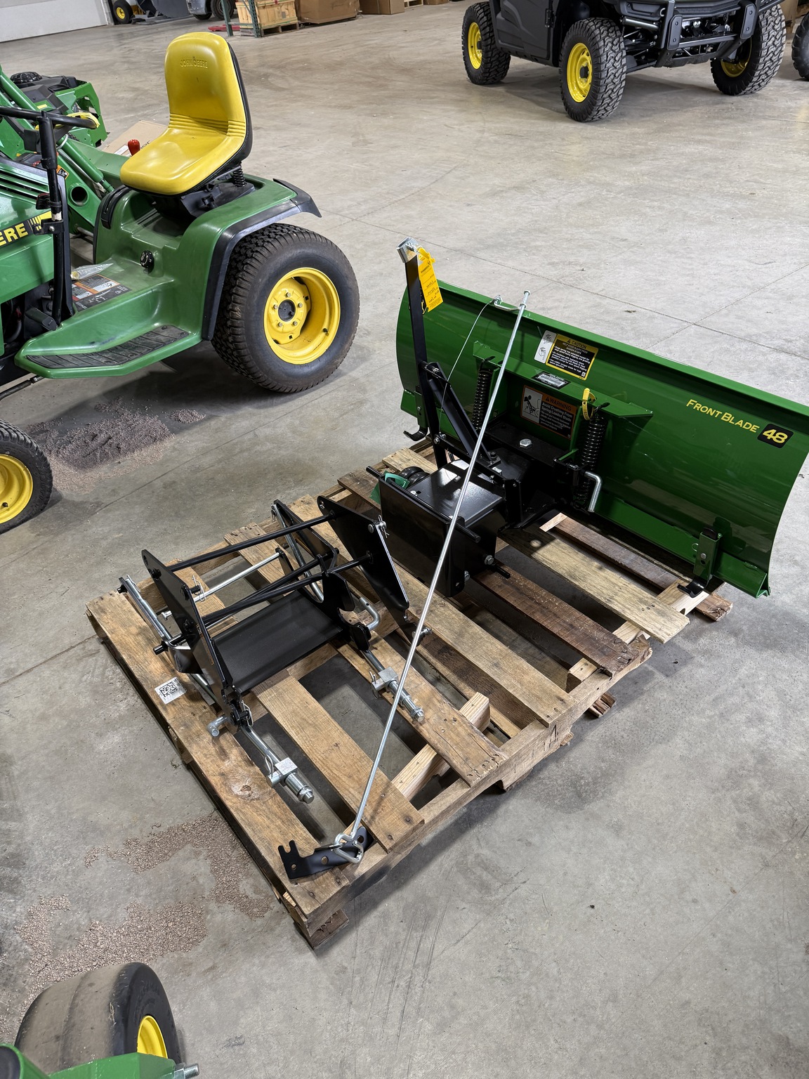 2025 John Deere 48 IN FRONT BLADE Image 3