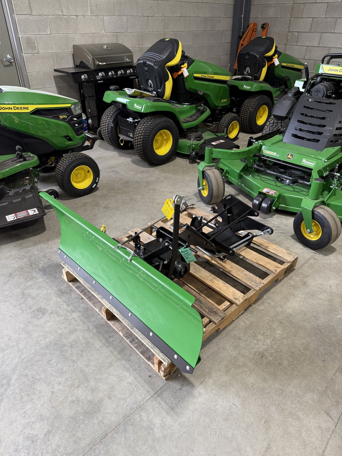 2025 John Deere 48 IN FRONT BLADE Image 7