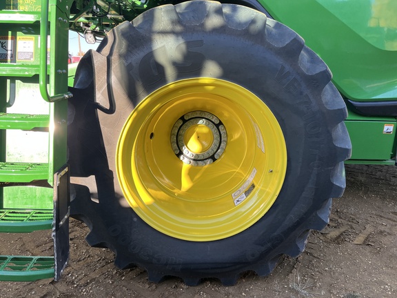 Used 2025 John Deere X9 1100 Combines at Horizon Ag & Turf in High Prairie, AB - Photo12