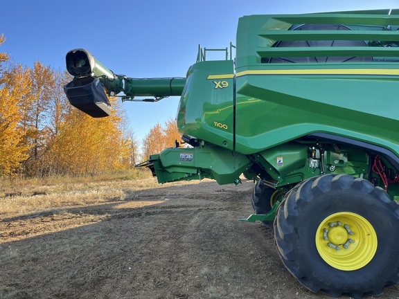 Used 2025 John Deere X9 1100 Combines at Horizon Ag & Turf in High Prairie, AB - Photo8