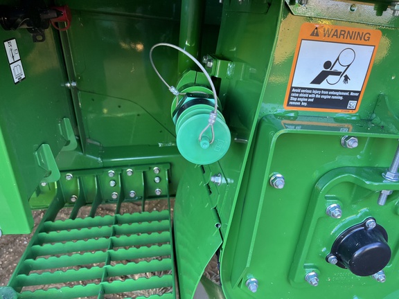 Used 2025 John Deere X9 1100 Combines at Horizon Ag & Turf in High Prairie, AB - Photo15