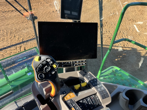 Used 2025 John Deere X9 1100 Combines at Horizon Ag & Turf in High Prairie, AB - Photo17