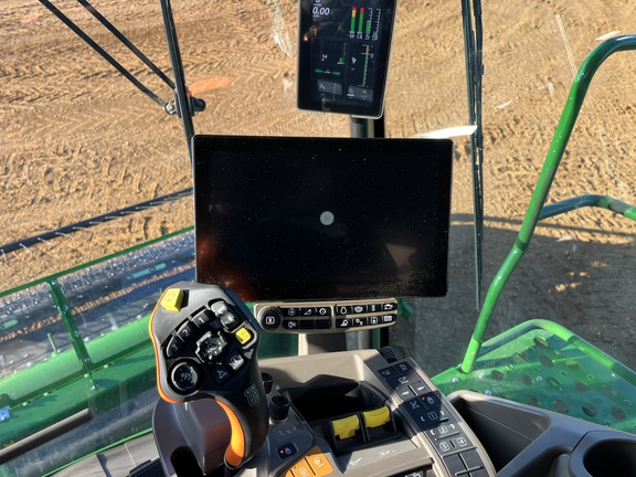 Used 2025 John Deere X9 1100 Combines at Horizon Ag & Turf in High Prairie, AB - Photo18