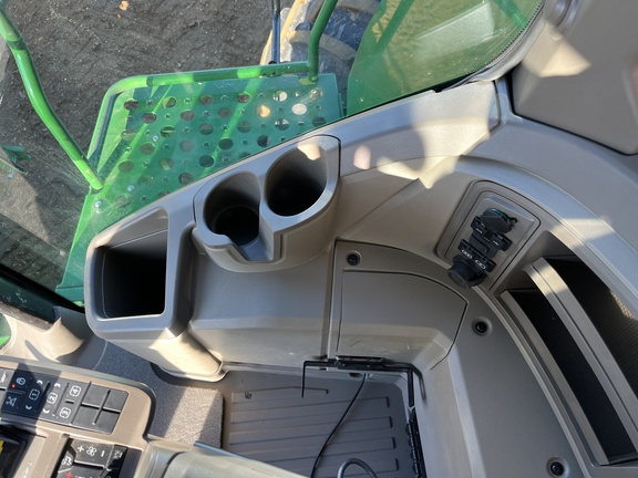 Used 2025 John Deere X9 1100 Combines at Horizon Ag & Turf in High Prairie, AB - Photo21