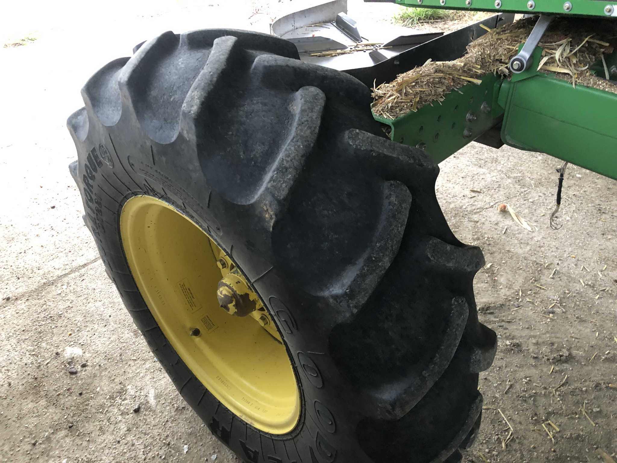 2000 John Deere 9550 Image 8