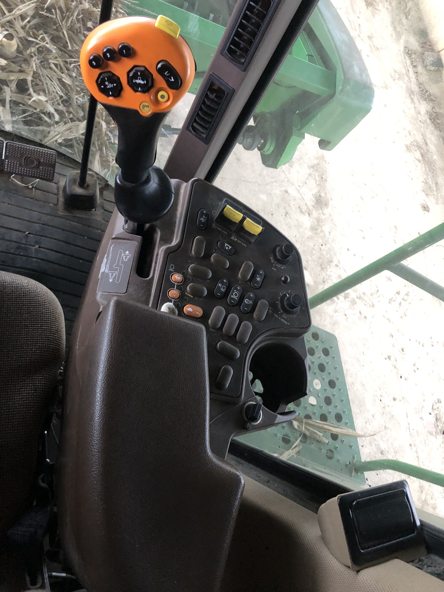 2000 John Deere 9550 Image 6