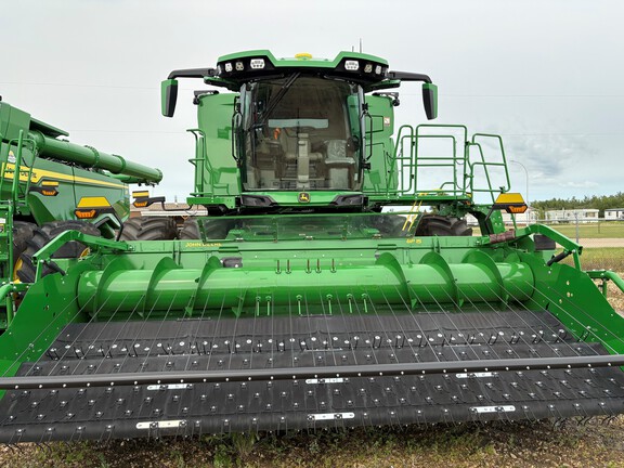 Used 2025 John Deere X9 1000 Combines at Horizon Ag & Turf in Falher, AB - Photo3